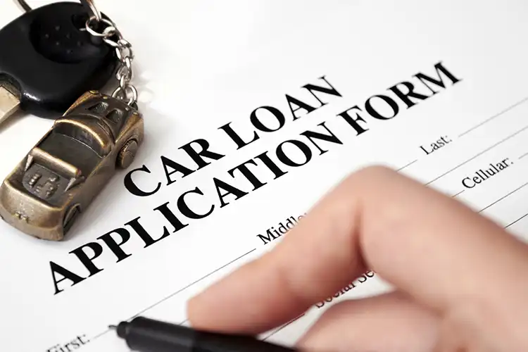 A Financial Comparison on Whether You Should Take a Car Loan or Save Up